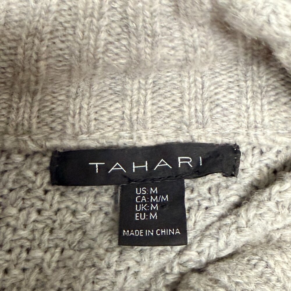 Tahari‎ Women's Gray Ribbed Wool Blend Cape w Leather Buckles, Size M - Picture 5 of 7